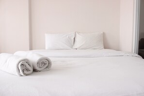 Huone | 1 makuuhuone, työpöytä, ilmainen Wi-Fi, vuodevaatteet