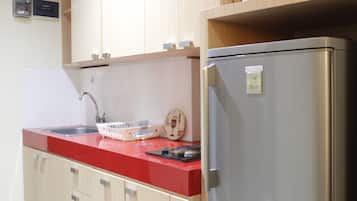 Refrigerador, placa de cocina, lavavajillas, tetera/pava eléctrica