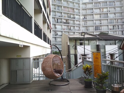 Brand New Studio Beverly Dago Apartment near ITB