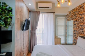 Free WiFi, bed sheets - Minimalist and Comfortable Studio Akasa Pure Living Apartment (South Tangerang)
