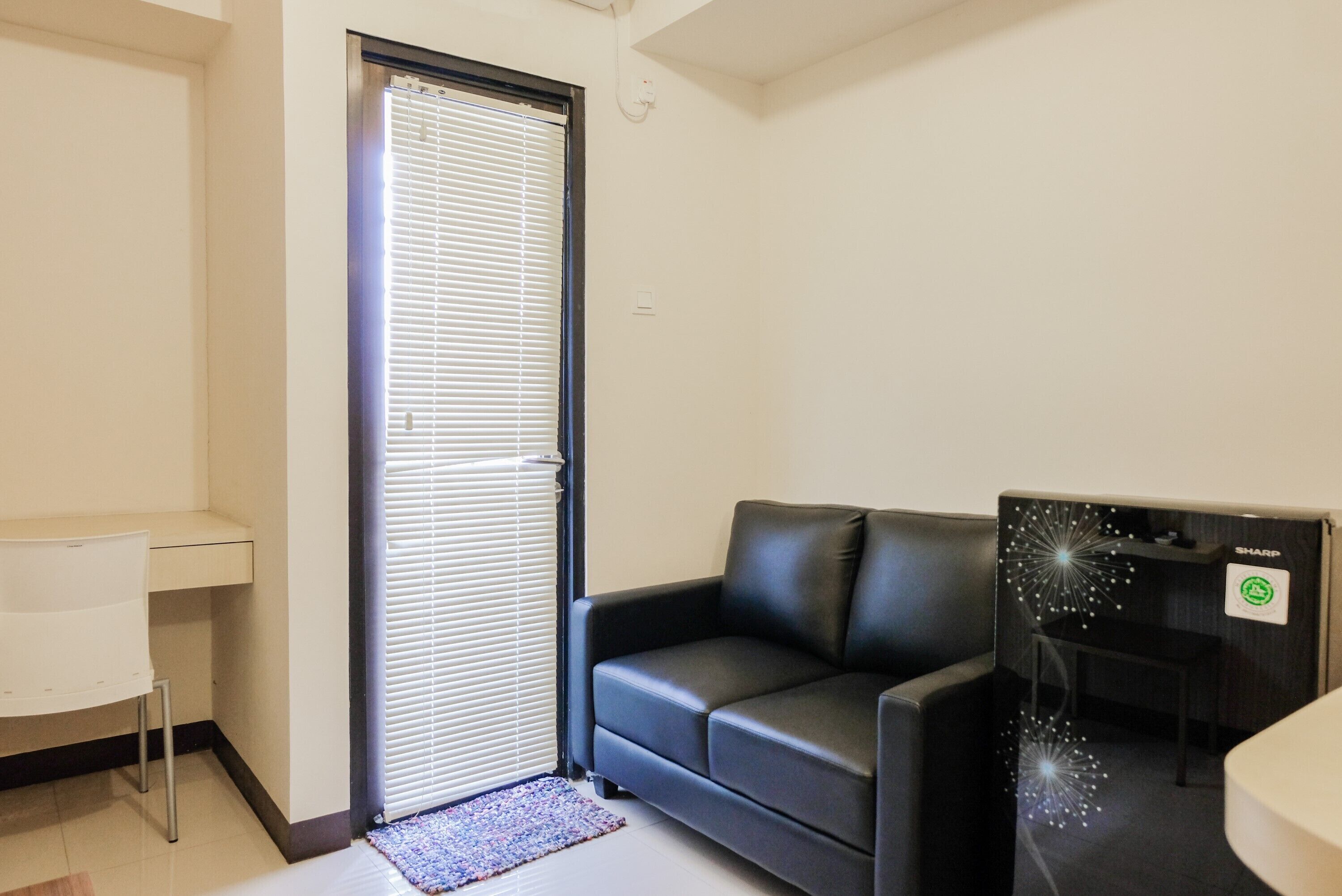 Room | Living room | TV