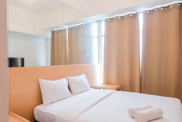 Room | Free WiFi, bed sheets - Simply and Homey Studio Apartment at Tree Park City (Tangerang)