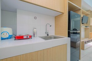 Room | Free WiFi, bed sheets - Simple and Minimalist Studio Apartment at Ayodhya Residences (Tangerang)