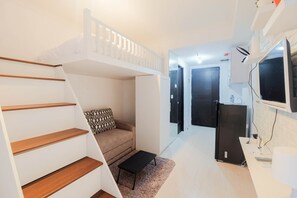 Room | Living room | TV - Modern Studio Furnished @ Great Western Serpong Apartment (Tangerang)