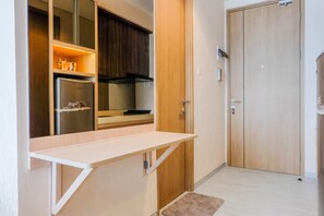 Room | Private kitchen | Fridge, stovetop, electric kettle, cookware/dishes/utensils