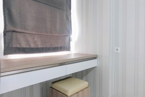 Desk, free WiFi, bed sheets