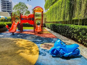 Children's play area - outdoor - Trendy and Convenient Studio Bintaro Plaza Apartment (South Tangerang)