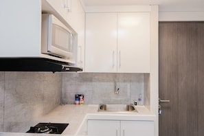 Bathroom - 2BR Apartment at Emerald Bintaro near British International School (South Tangerang)