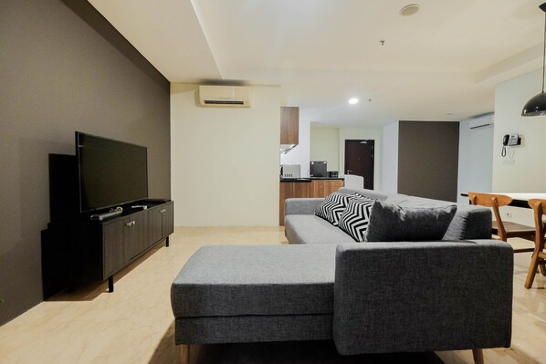Room | Living area | TV
