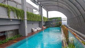 Kolam renang outdoor
