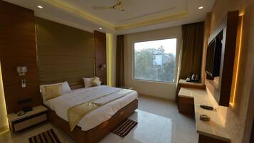 Individually decorated, individually furnished, soundproofing