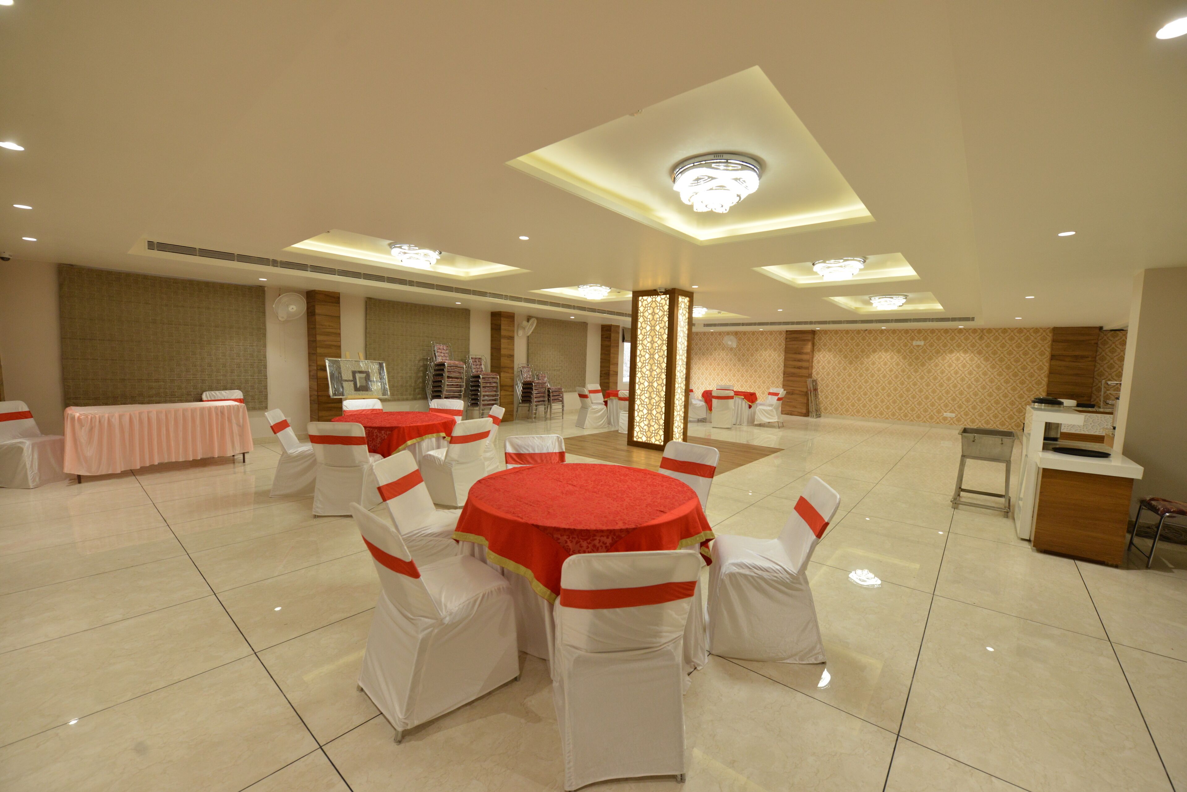 Banquet hall