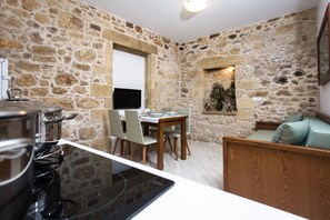 Apartment, 1 Bedroom | Private kitchen - Agarathos Homes (Kissamos)