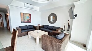 Smart TV - Condo Vela Vista 1004 by Kivoya a Beautiful apartment only a few steps from the beach (Nuevo Vallarta)