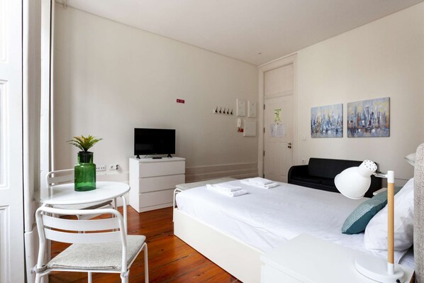 1 quarto, ferros/tábuas de passar roupa, Wi-Fi, roupa de cama