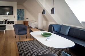 Penthouse, 2 Bedrooms | Desk, soundproofing, free WiFi, bed sheets - HOTEL SØMA Ilulissat (Ilulissat)