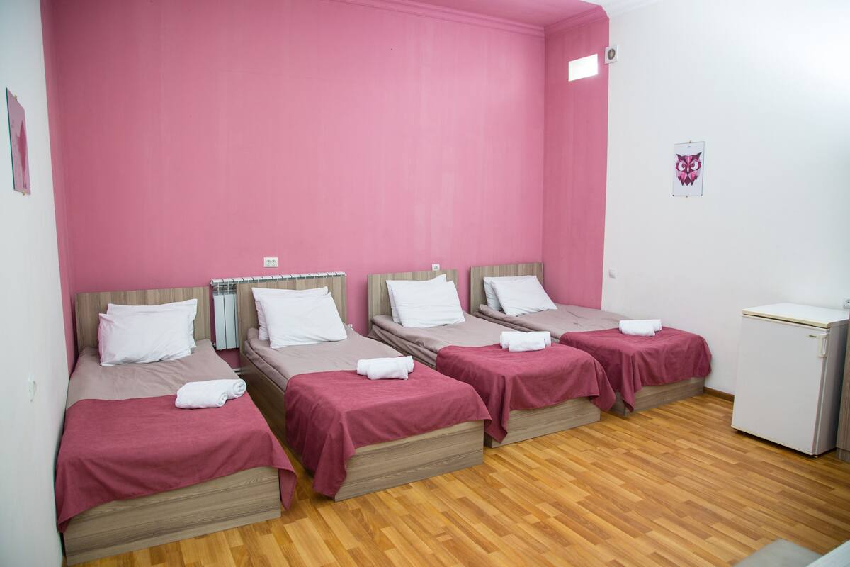 Standard Quadruple Room | Desk, free WiFi, bed sheets