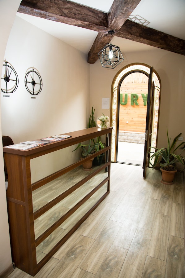 Interior entrance - Nuryan Hotel Yerevan (Yerevan)