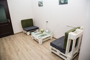 Living room - Nuryan Hotel Yerevan (Yerevan)