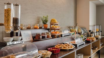 Free daily buffet breakfast