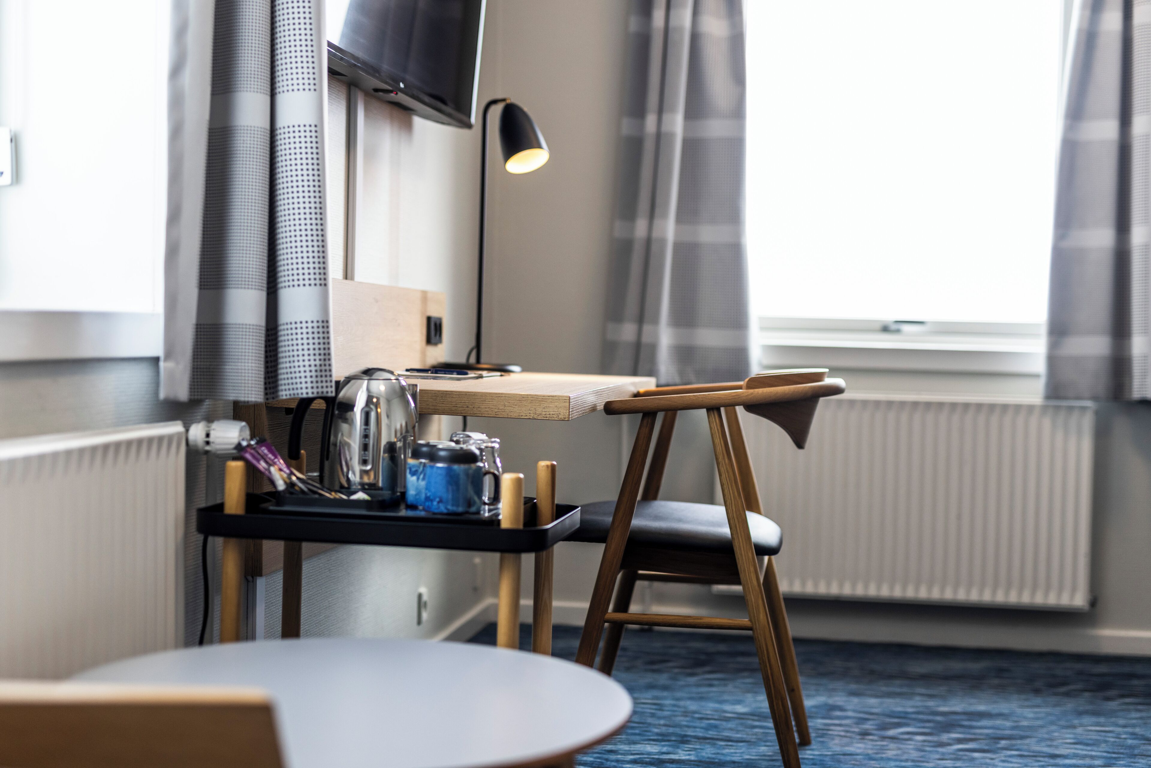 1 bedroom, desk, free cots/infant beds, free wifi