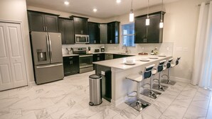 Unclassified image, 5 of 39, button - 1581 PD - Exquisite 6BR Haven: Private Pool (Davenport)