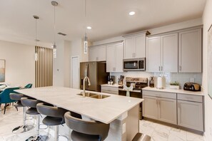 Leilighet, flere senger (4837 ML - Stunning 4BR Townhome) | Eget kjøkken