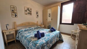 Apartamento standard, 2 quartos, sacada, vista para o mar