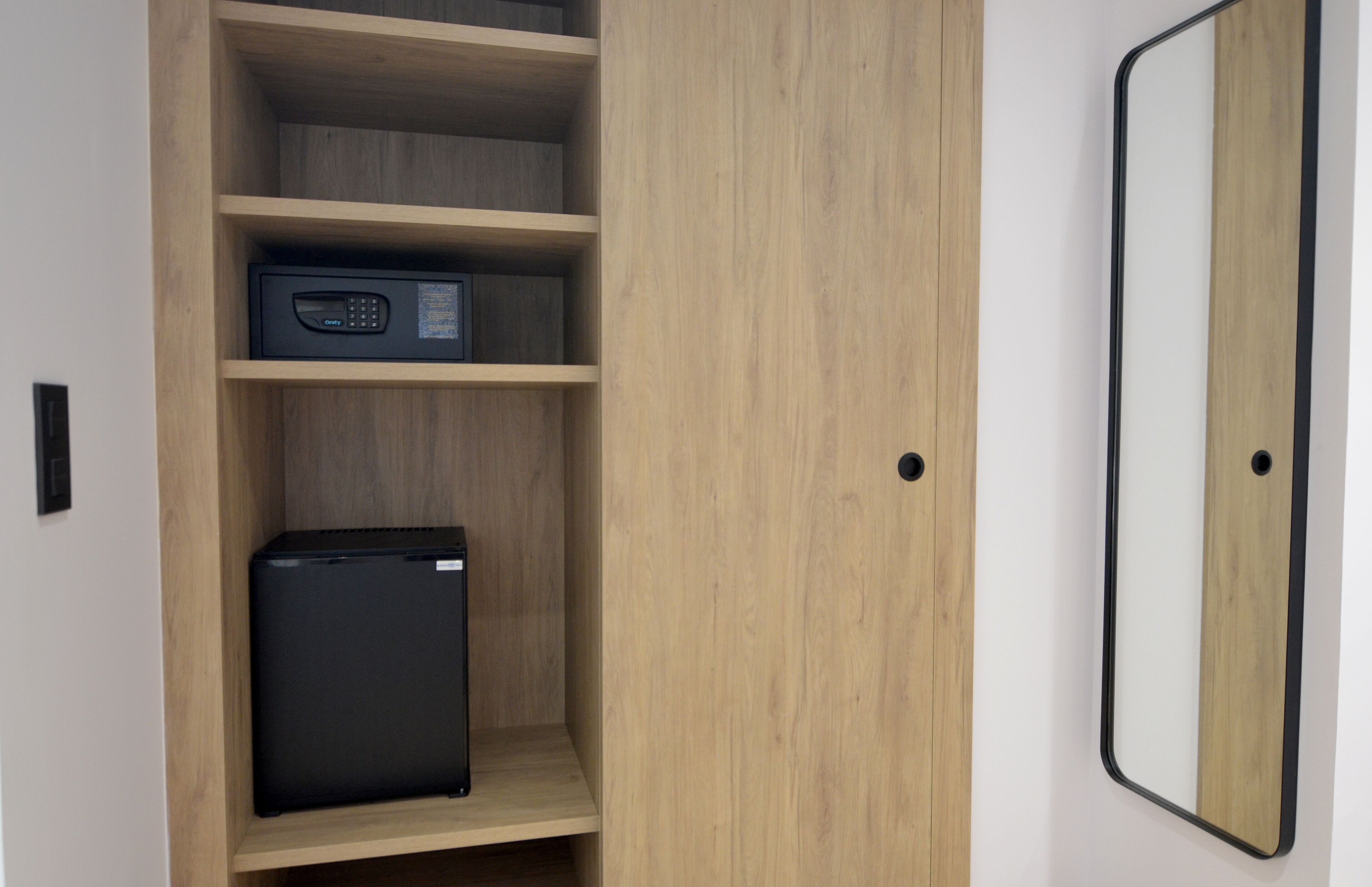 minibar, in-room safe, desk, laptop workspace