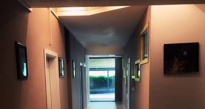 Colorful Otel