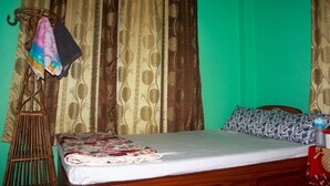 Economy Room | WiFi (free) - Tiger Corner Inn (Sauraha)