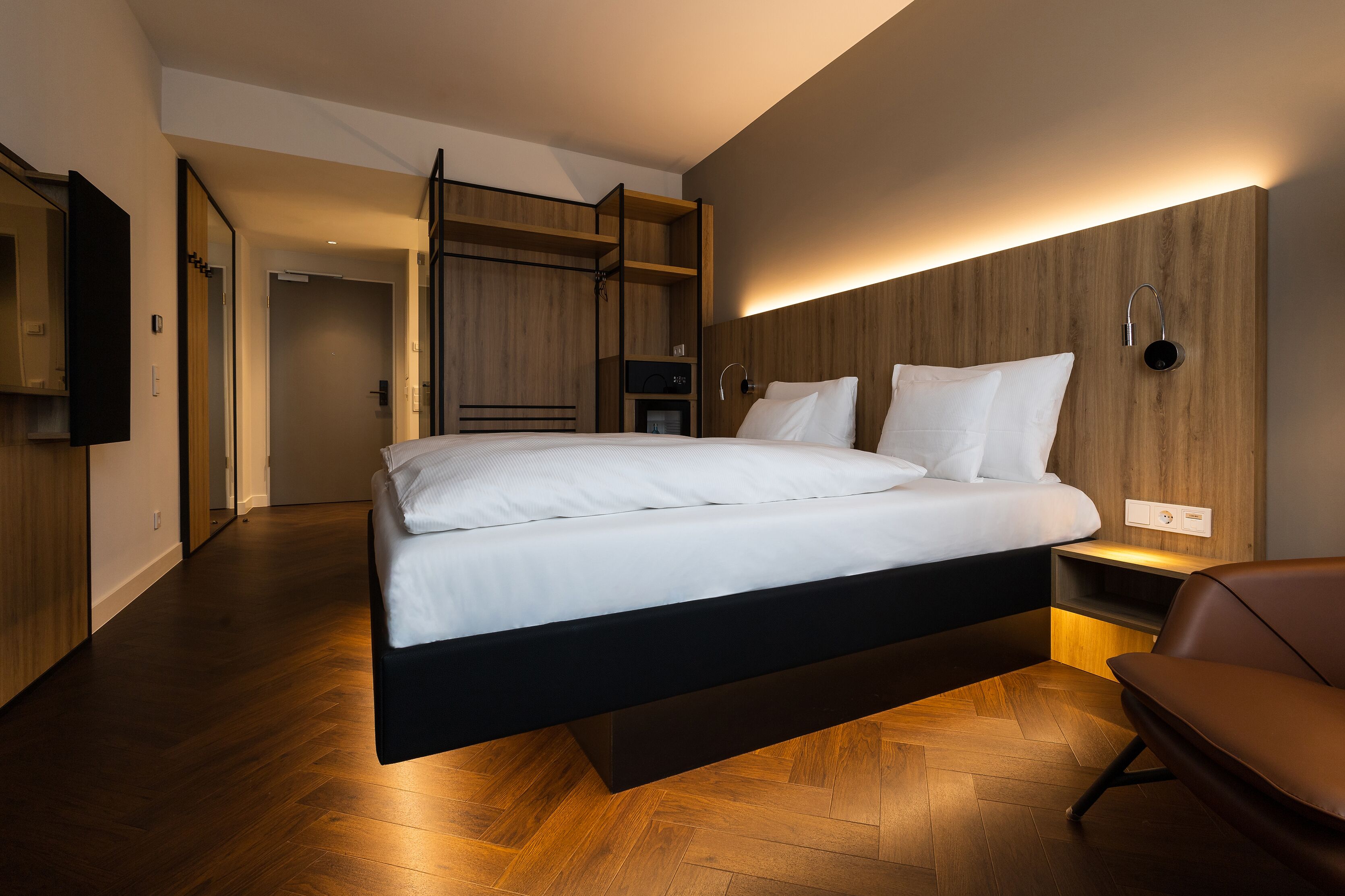 minibar, in-room safe, individually decorated, individually furnished