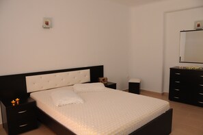 Deluxe Apartment, 1 Bedroom | 1 bedroom, premium bedding, in-room safe, bed sheets - Lakka Studios (Mykonos)