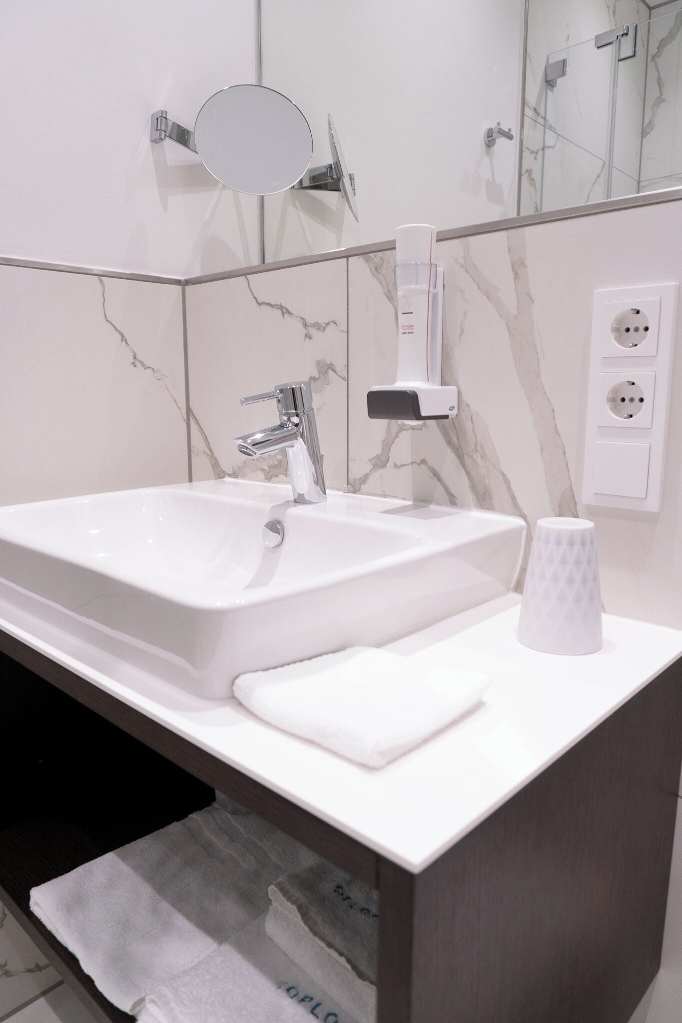 basic single room | bathroom | shower, rainfall showerhead, hair dryer, heated floors