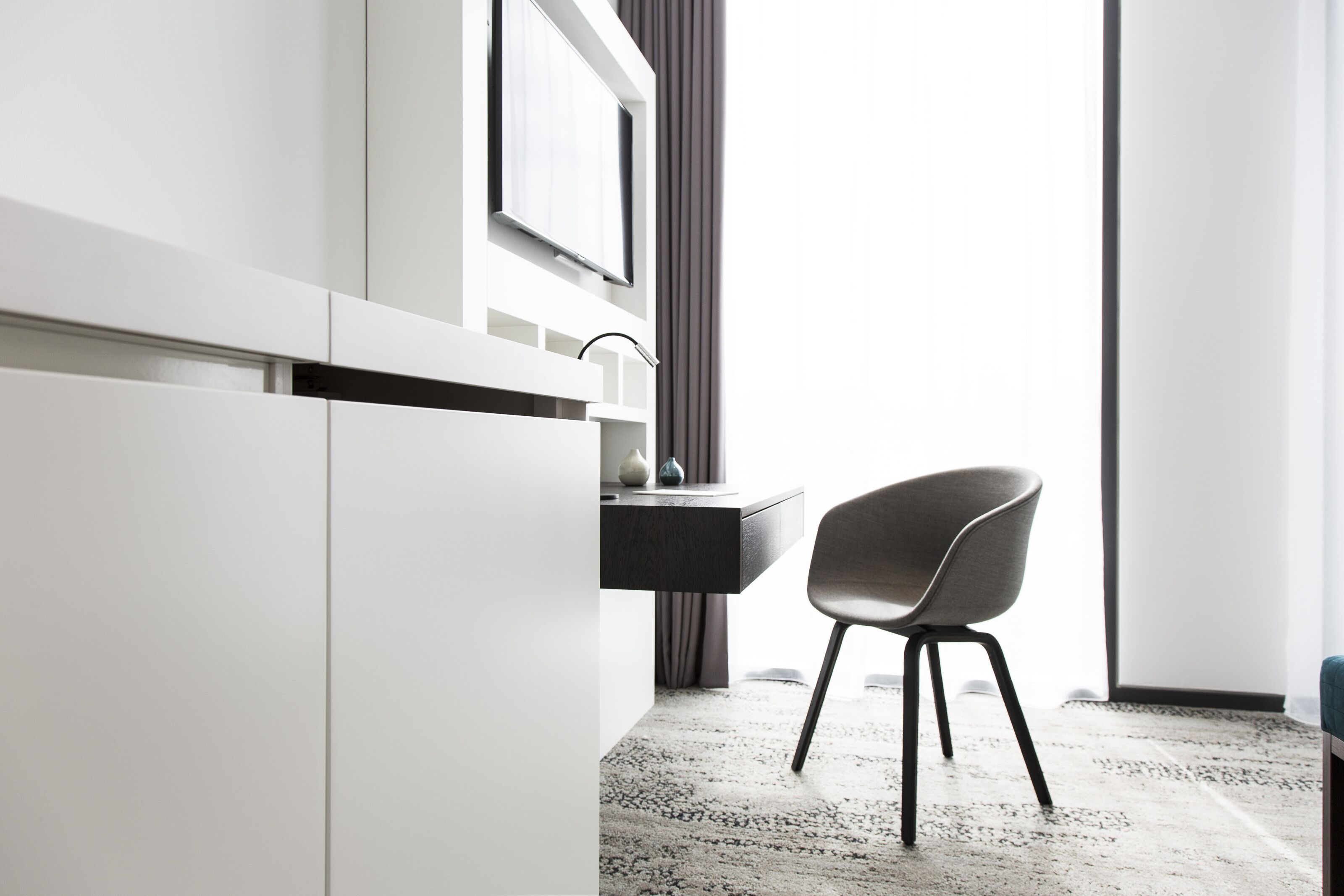 standard double room | television