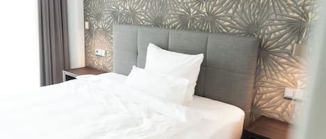Economy Double Room Single Use | Living area