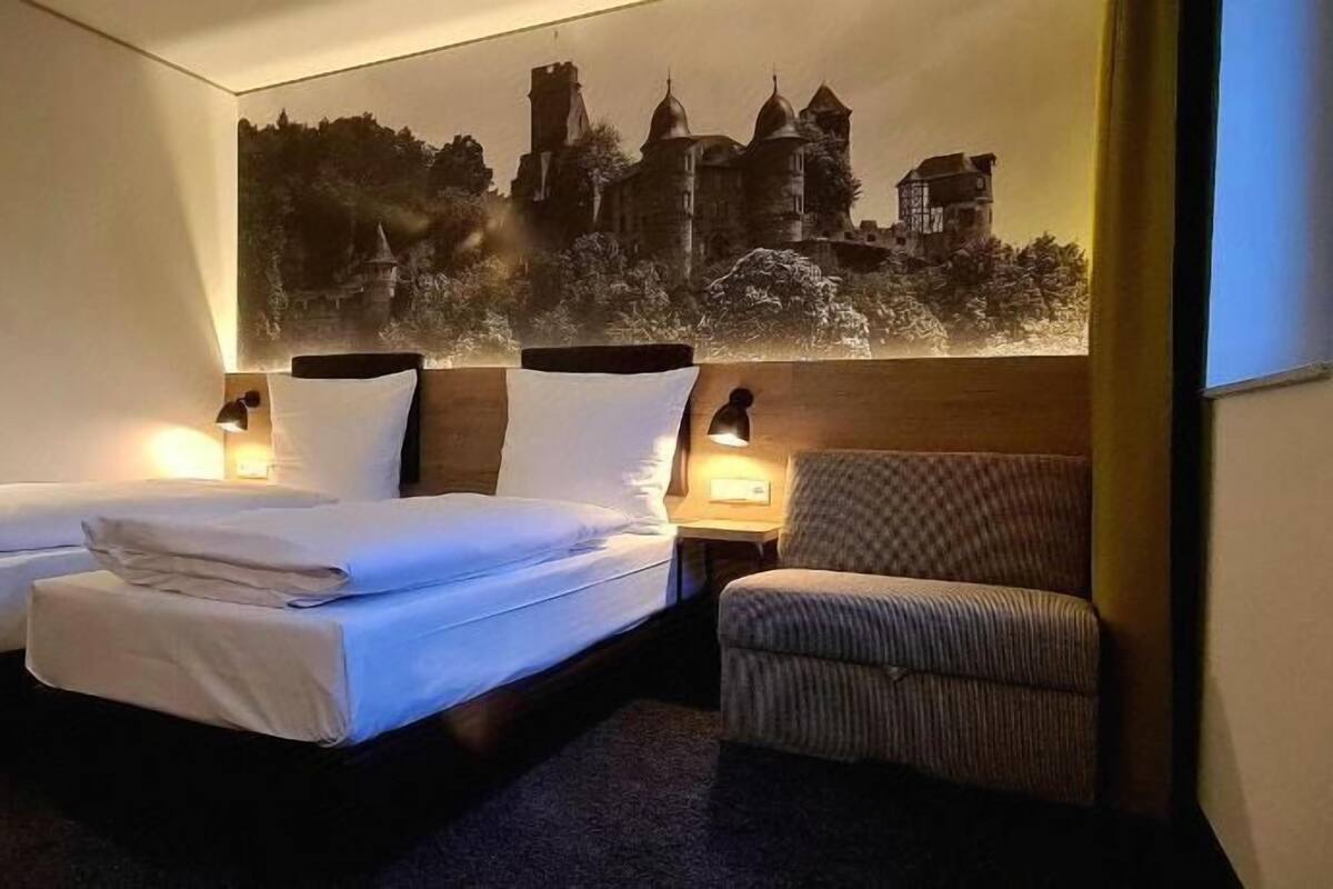 In-room safe, desk, laptop workspace, soundproofing