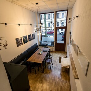 Dining - Stylish apartment in the Waldstrasse district (Mitte)