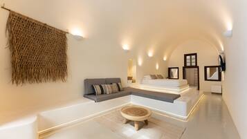 Grand Suite - Private Terrace (Outdoor Hot Tub - Caldera View) | Minibar, in-room safe, individually decorated, individually furnished