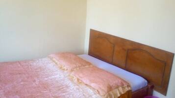 Single Room | Bed sheets