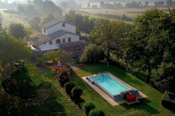 Seasonal outdoor pool - I Poggetti (Castel Giorgio)