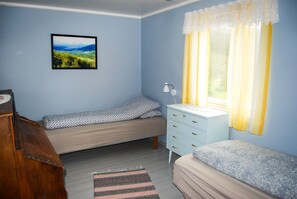 Kårstua | 4 bedrooms, free WiFi, bed sheets - Furuheim Gard (Hattfjelldal)