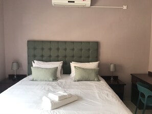 3 quartos, ferros/tábuas de passar roupa, Wi-Fi, roupa de cama