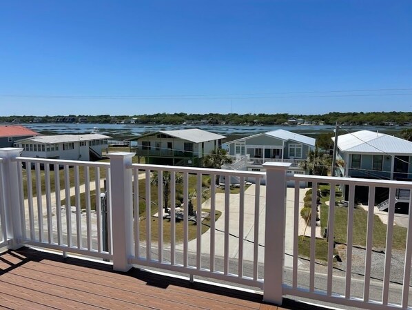 Property grounds - Lefty's LegaSea Marsh - Walk to Beach in Garden City Beach (Garden City Beach)