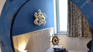 Camera doppia, bagno privato | Una cassaforte in camera, una scrivania, Wi-Fi gratuito