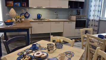 Free daily local cuisine breakfast