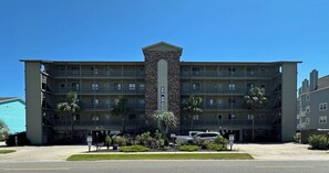 Exterior - Sea Shadow 306 - Oceanfront in Surfside Beach (Surfside Beach)