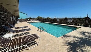 Pool - Sea Shadow 306 - Oceanfront in Surfside Beach (Surfside Beach)