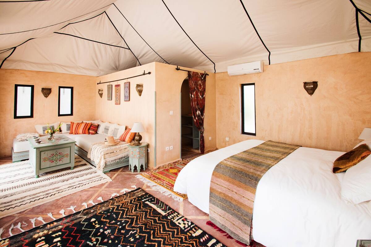 Luxury Double or Twin Room, 1 Queen Bed with Sofa bed | Minibar, in-room safe, WiFi (free), individually decorated