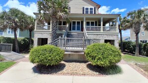 Unclassified image, 3 of 39, button - Second Creek - Oceanfront in Garden City Beach (Garden City)